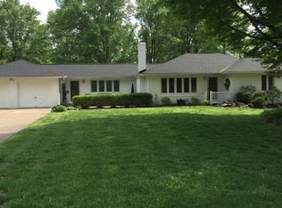 7104 Hogue Rd, Evansville, IN 47712