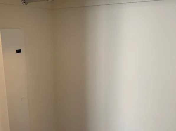 60 Riverside Boulevard image 9 of 10