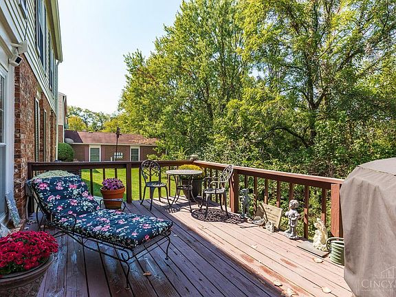 2nd image of 35 Sunnyside Dr