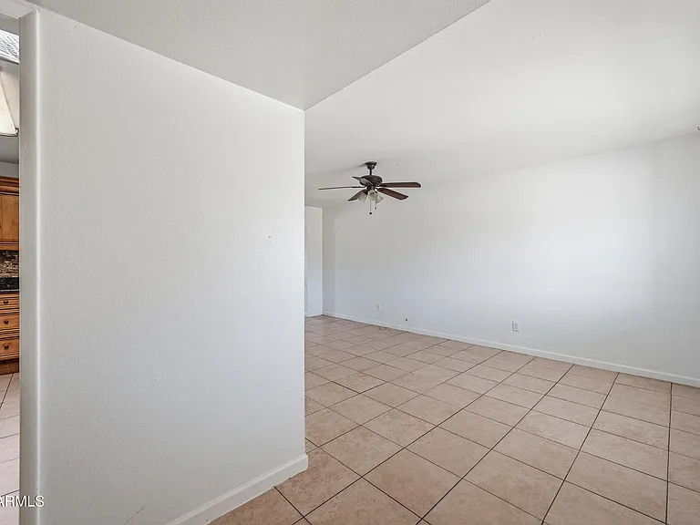 12422 N Cherry Hills Dr E — Photo 3