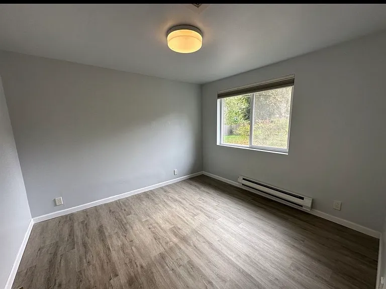8256 43rd Ave NE — Photo 19