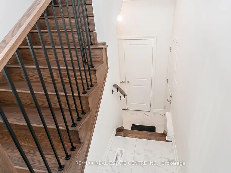 37 Gemini Dr — Photo 15