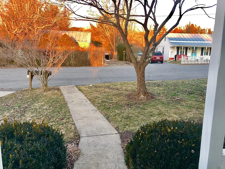 210 Alum Springs Rd — Photo 14