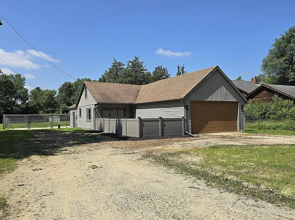 W378S5059 West Pretty Lake ROAD, Dousman, WI 53118