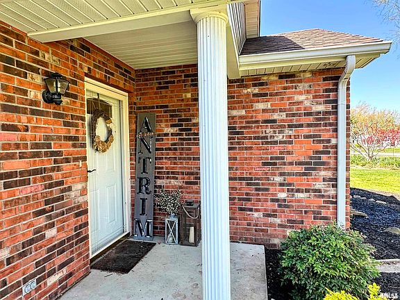 4th image of 1005 Ivey Ln