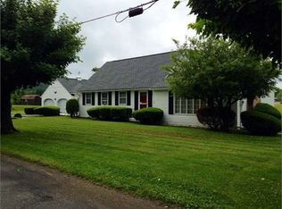 44 Holland St, Tamaqua, PA 18252