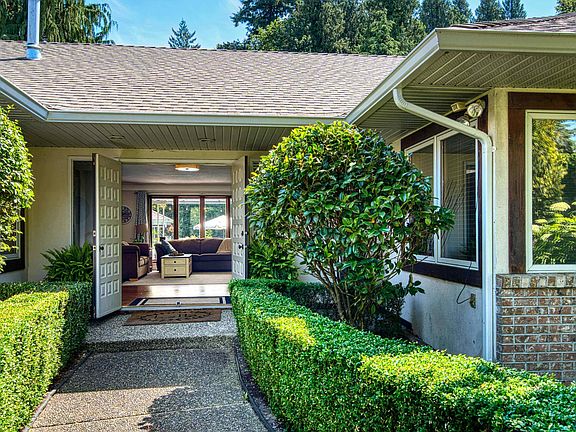 3rd image of 3910 Verdon Way