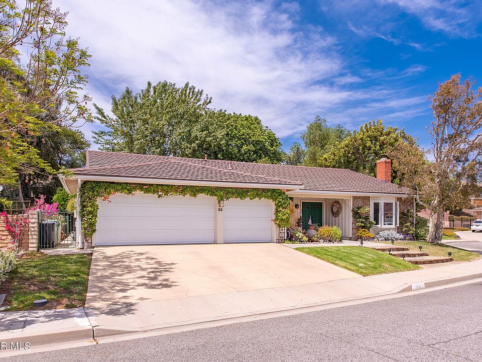 1st image of 35 Autumn Leaf Dr