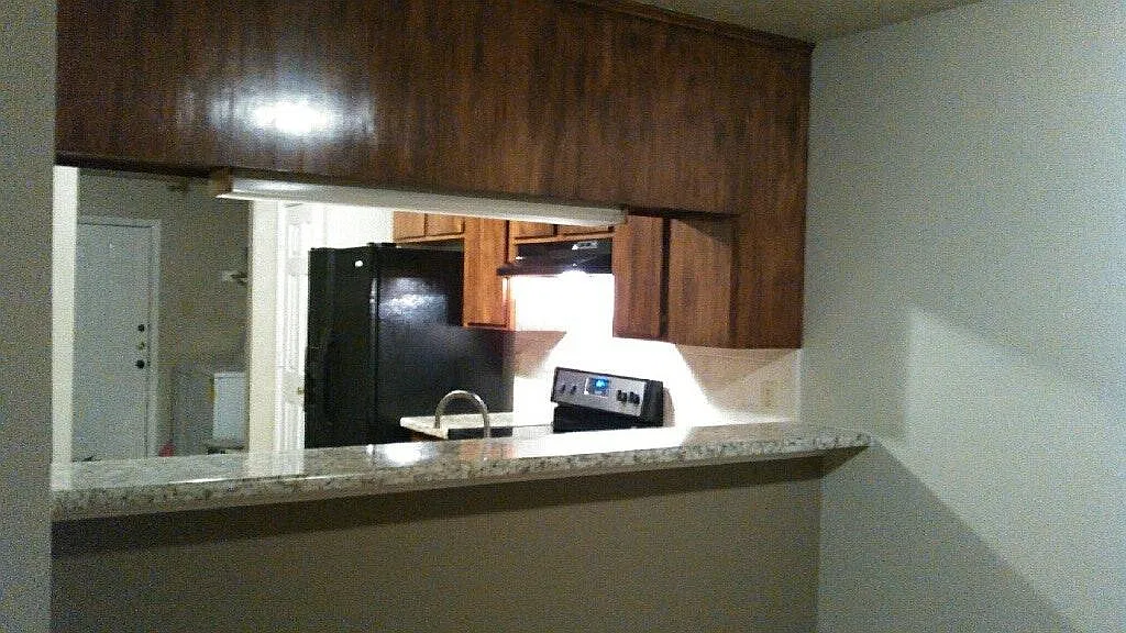 3 bed, 1232 sqft, $1,675 — Photo 1
