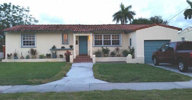 1st image of 480 NE 129th St