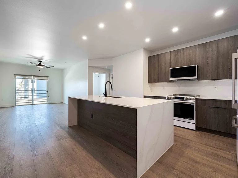 Slate, Scottsdale, AZ, Deluxe Renovations