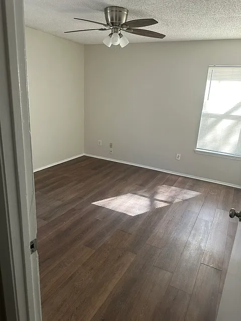 2 bed, 1139 sqft, $1,500 — Photo 2