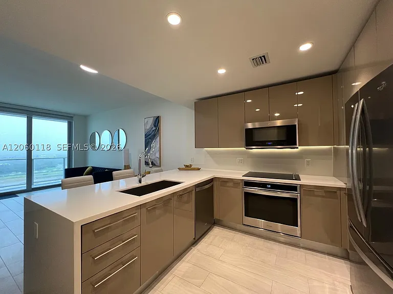 2000 Metropica Way #1105 — Photo 10