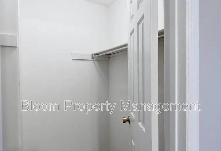 579 Travelers Blvd — Photo 17