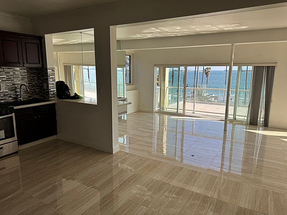 4th image of 2230 E Ocean Blvd APT 22