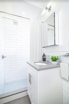 Rented by REAL New York | media 7