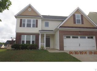 1006 Custom Oak Ln, Fuquay Varina, NC 27526