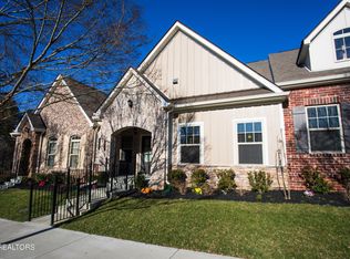107 Groves Park Blvd E, Oak Ridge, TN 37830