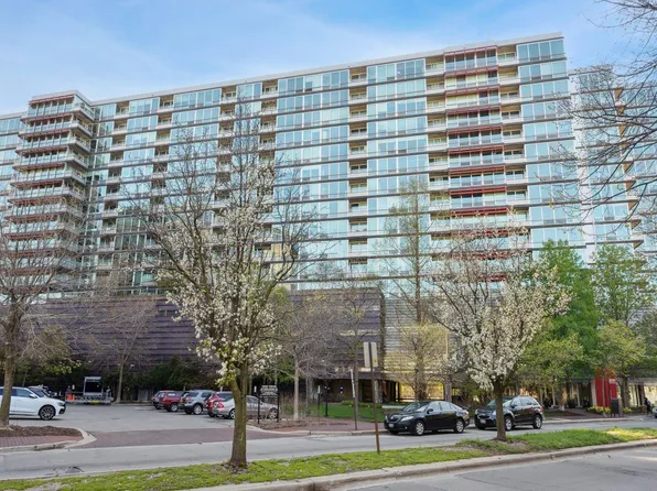 800 Elgin Rd APT 1419, Evanston, IL 60201