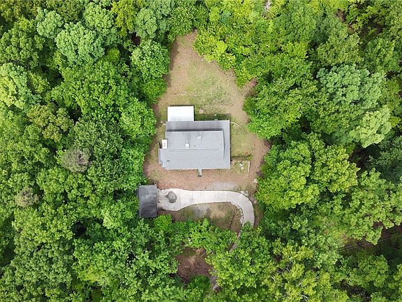 3rd image of 296 Long Mountain Rd