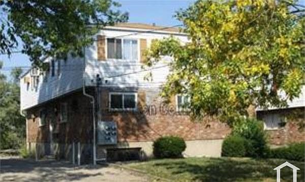 1st image of 8405 Cottonwood Dr APT 3