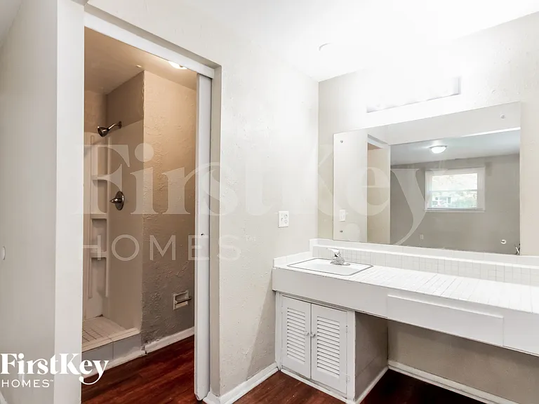 1733 Alimingo Dr — Photo 9