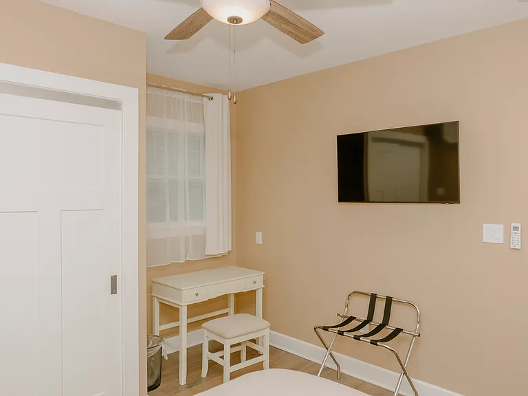 608 N Emerson Ave — Photo 10