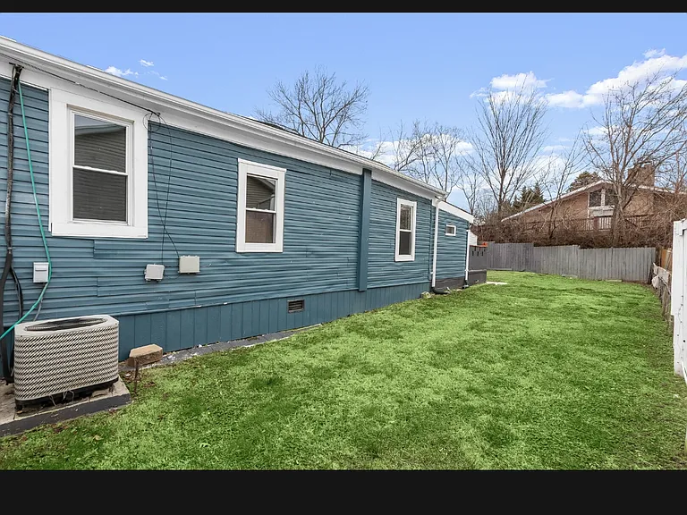 805 Eastern Ave — Photo 49