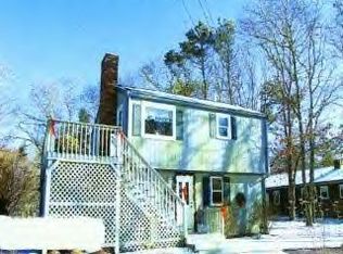 63 Massasoit Ave, Mashpee, MA 02649