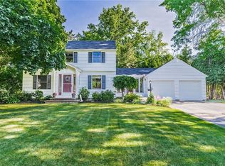 13 Lincolnshire Rd, Webster, NY 14580