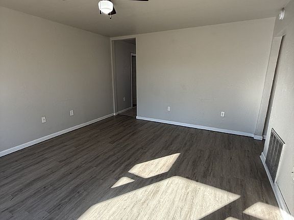 5th image of 5921 NW 27th St