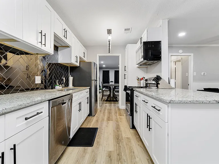 12814 Pandora Dr #12814 — Photo 9