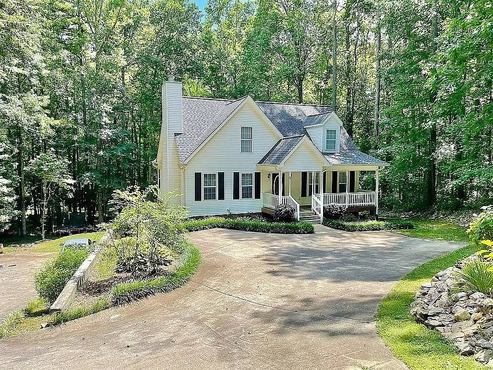 1st image of 811 Valley Run Dr