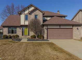 24027 Keyway Dr, Macomb, MI 48042