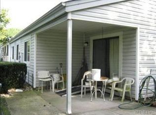 510 Cabot Ct, Saint James, NY 11780