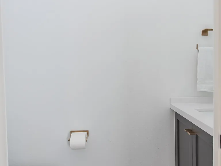 2707 Francisco St — Photo 14
