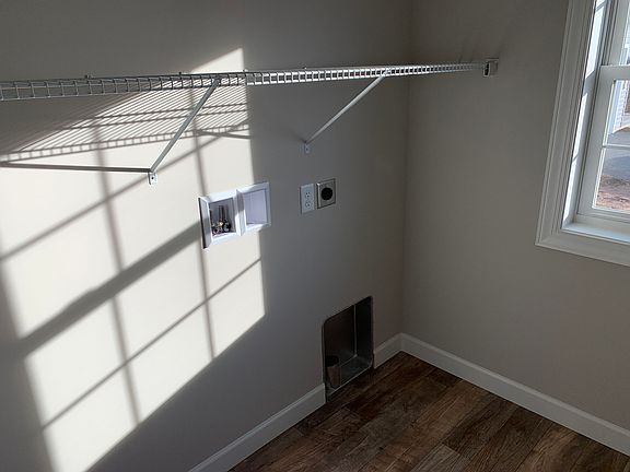 laundry, representative photo