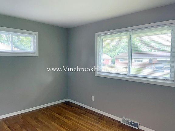 5th image of 39 Nona Dr