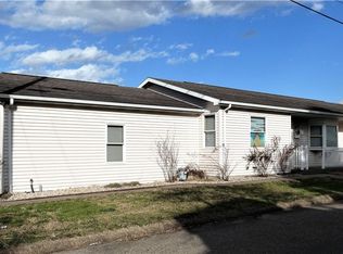 701 34th St, Vienna, WV 26105