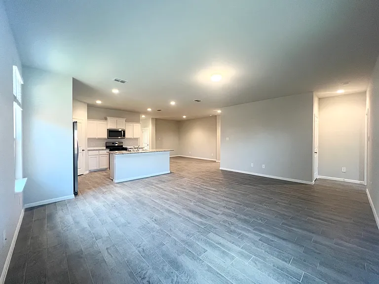 8636 Centerboard Ln — Photo 6