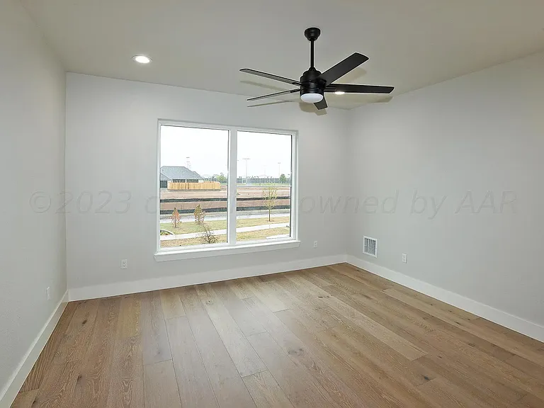 9405 Rockridge — Photo 37