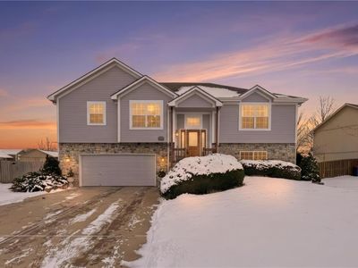 15603 Cedar St, Basehor, KS, 66007