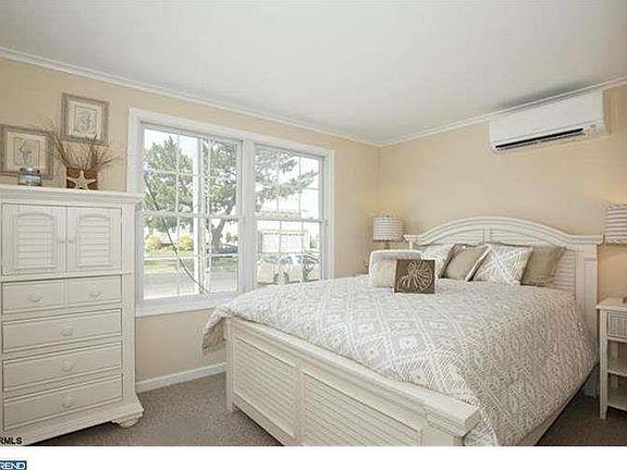 5th image of 107 E Brigantine Ave #203