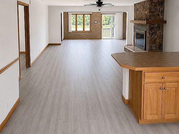 2nd image of 904 Cottage Row Rd