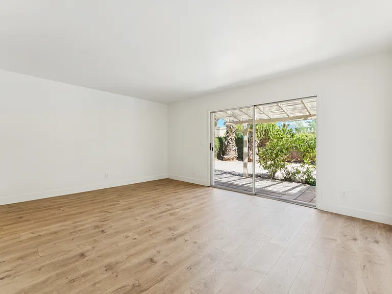7736 E Buena Terra Way — Photo 10
