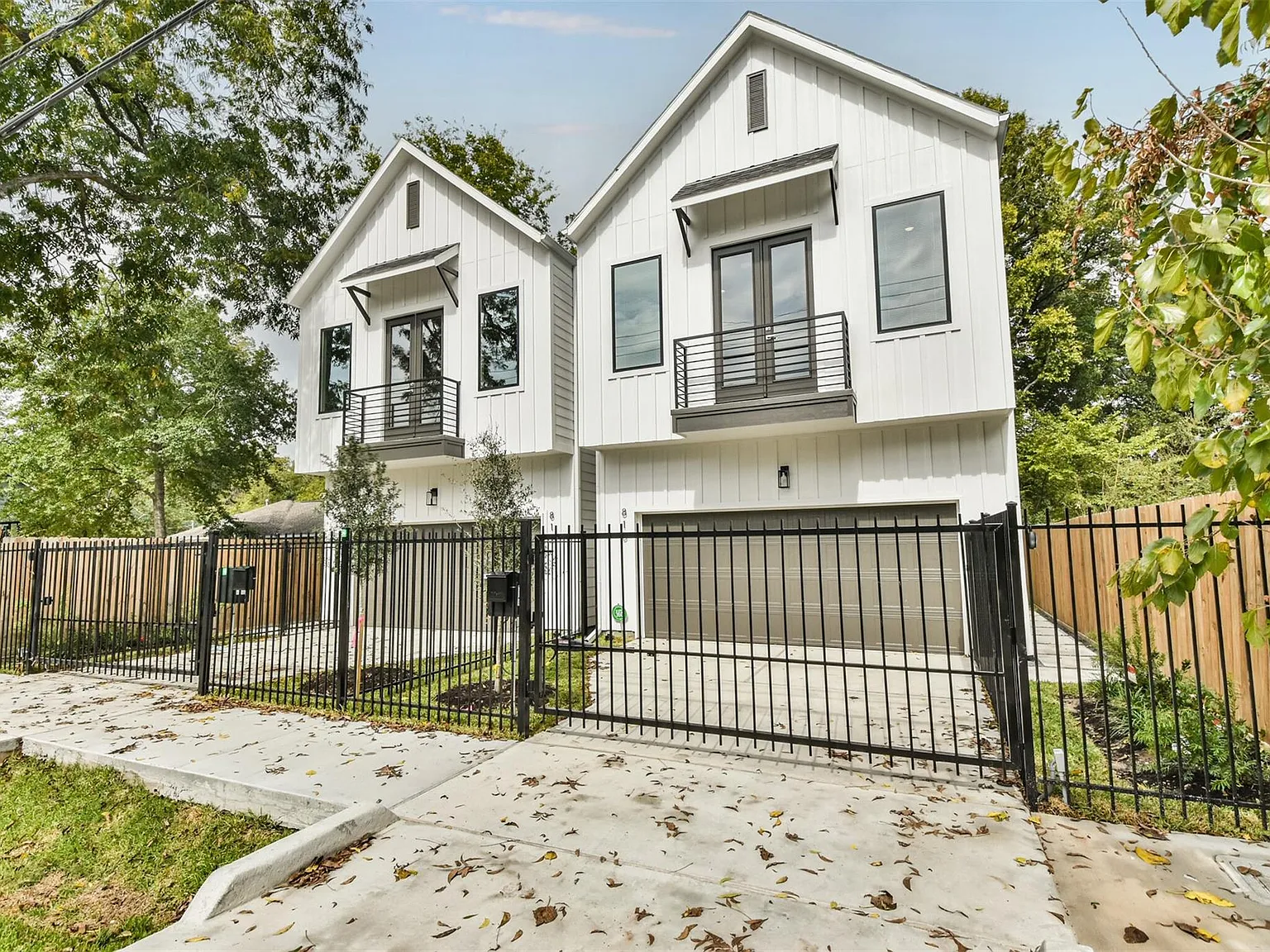 3 bed, 2.5 bath, 1925 sqft, $2,500 — Photo 3
