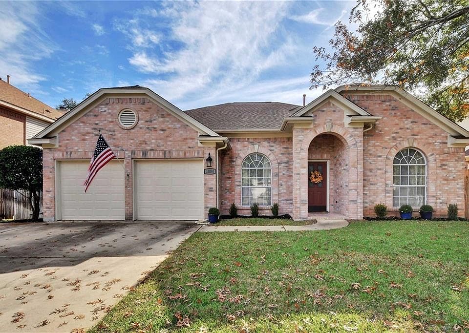 1st image of 1004 Woodhollow Ln