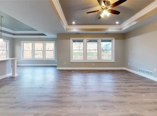 4100 SW Stonybrook Dr, Topeka, KS 66610