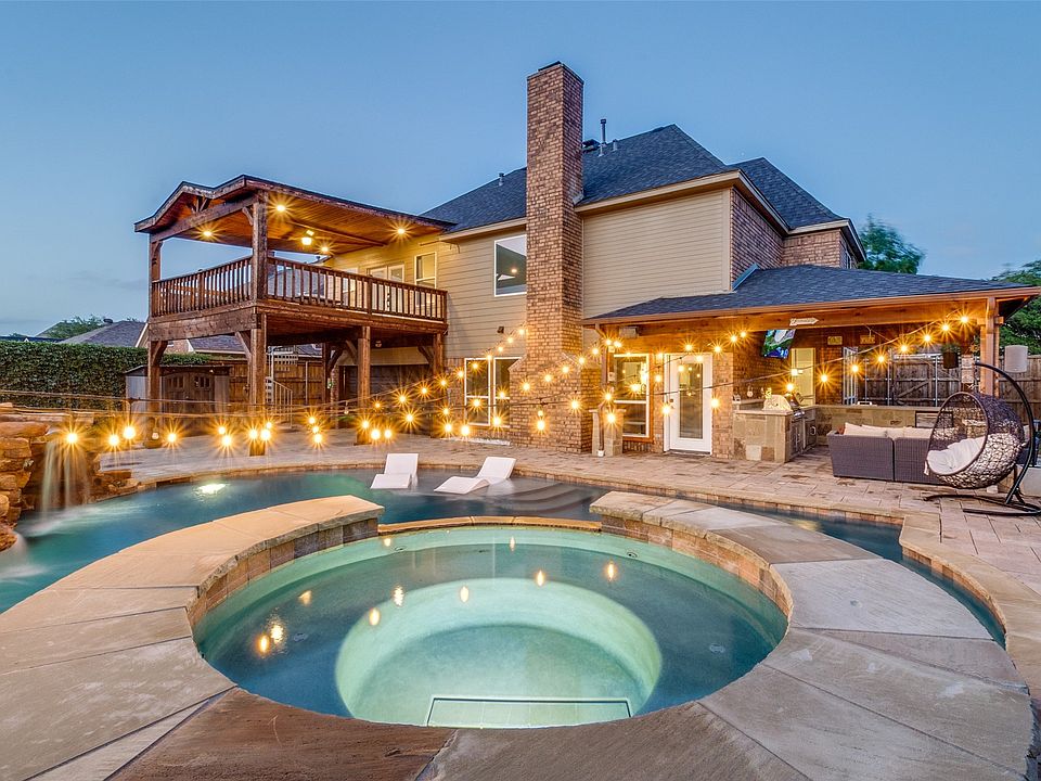 1st image of 4009 Crestwood Dr