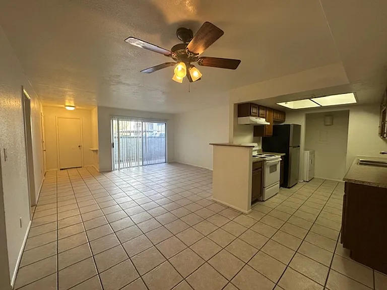 4608 W Maryland Ave #113 — Photo 7
